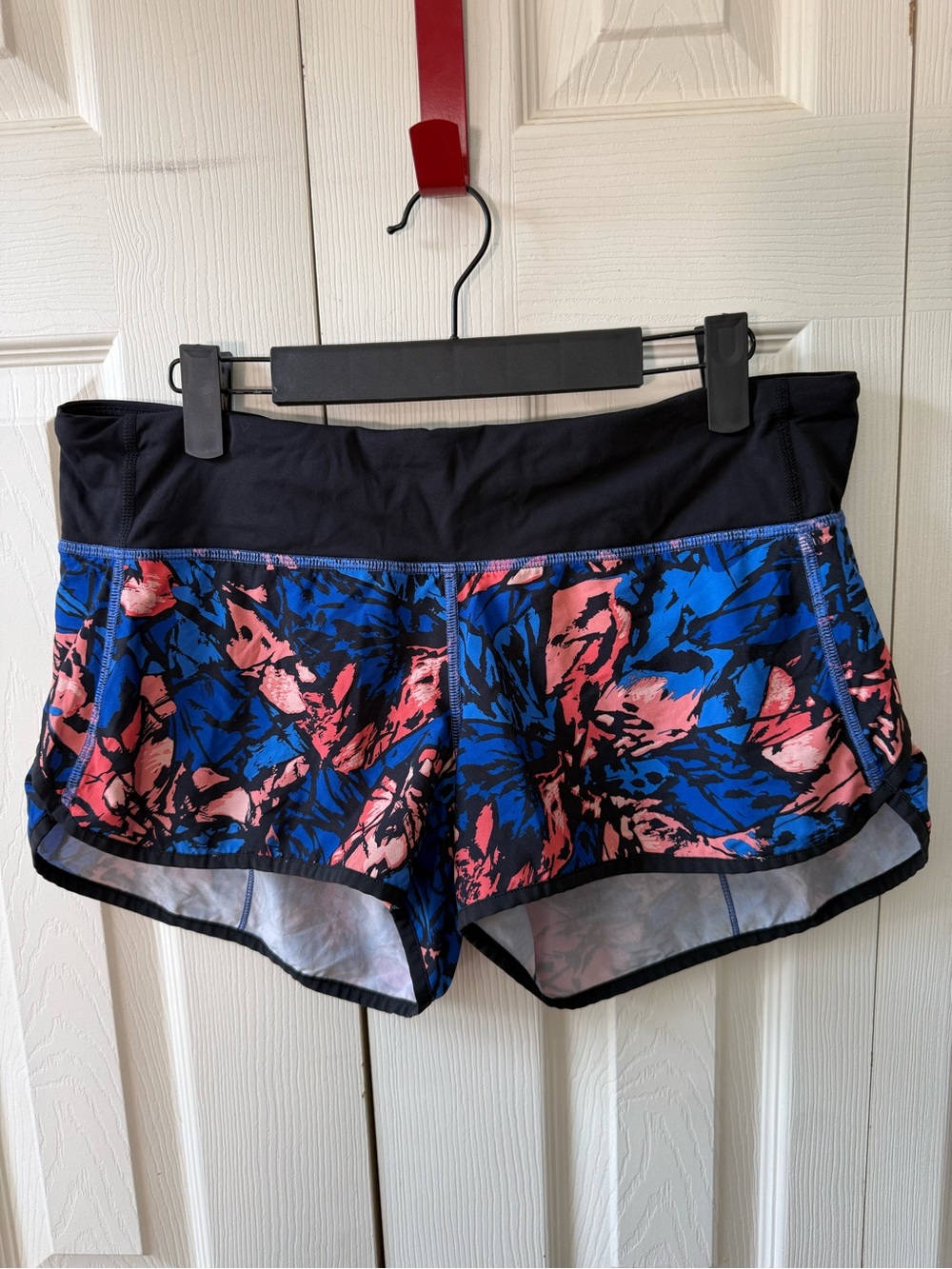 Lululemon Speed Shorts Paint Storm Harbor Blue Black / Multi Women’s Size 8
